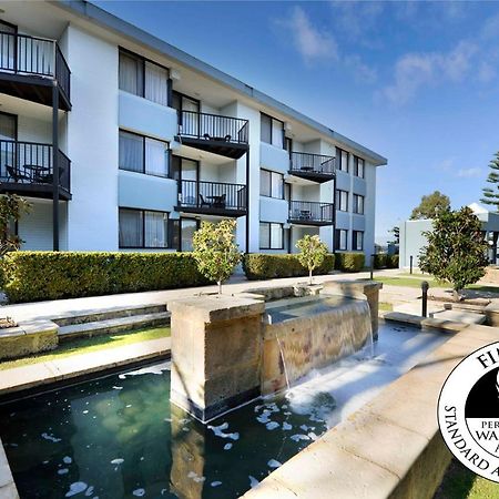Lodestar Waterside Apartments Perth Extérieur photo