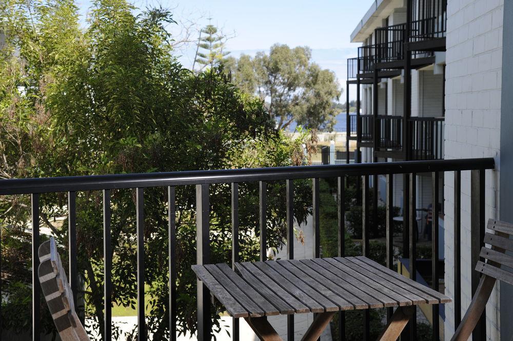 Lodestar Waterside Apartments Perth Extérieur photo