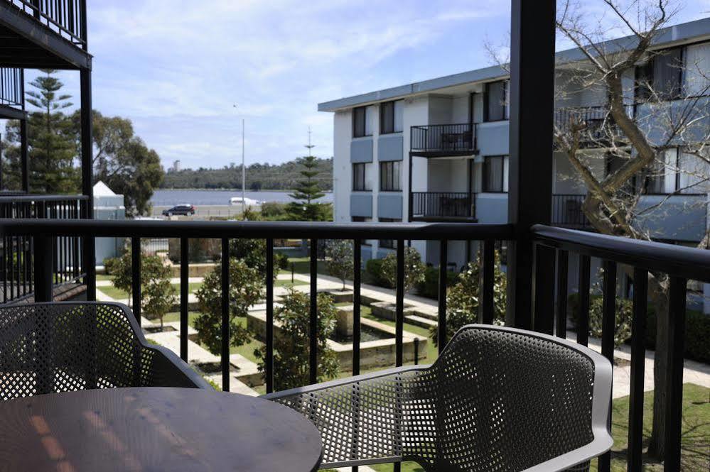 Lodestar Waterside Apartments Perth Extérieur photo