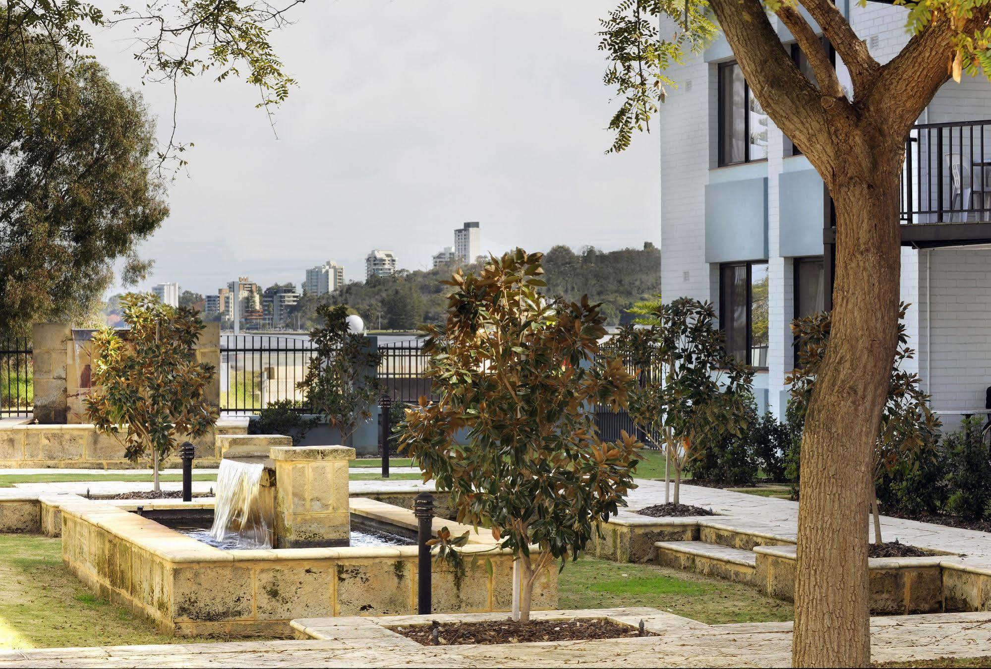 Lodestar Waterside Apartments Perth Extérieur photo
