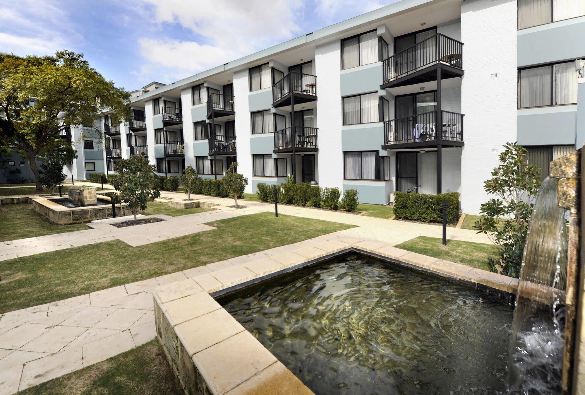 Lodestar Waterside Apartments Perth Extérieur photo