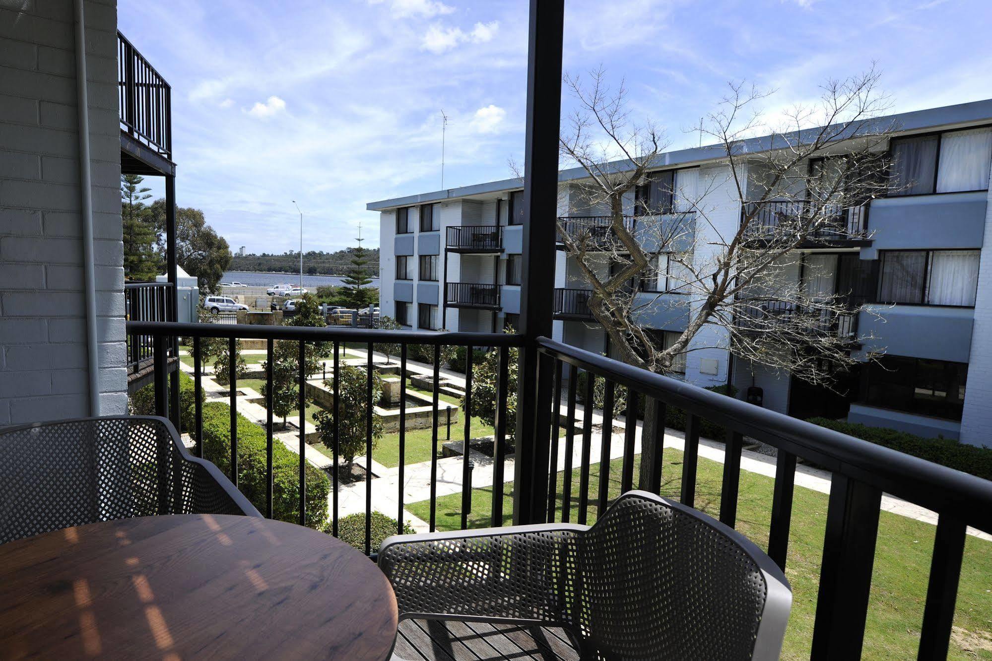 Lodestar Waterside Apartments Perth Extérieur photo
